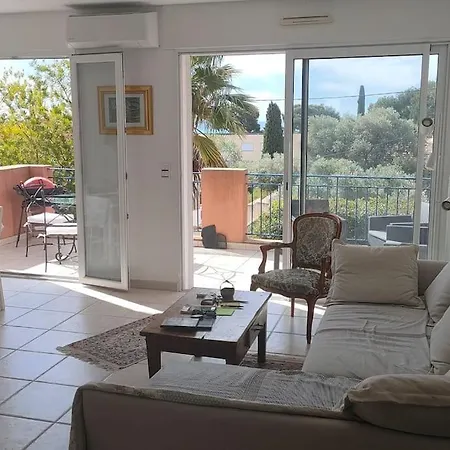 Lejlighed Moderne Sur Les Hauts De Bandol